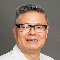 Photo of Dr. Robert Salazar, MD