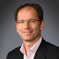 Photo of Dr. Stefan Kreuzer, MD