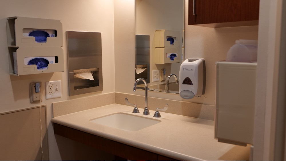 TIRR Memorial Hermann Southwest Hospital Inpatient Rehabilitation patient bathroom