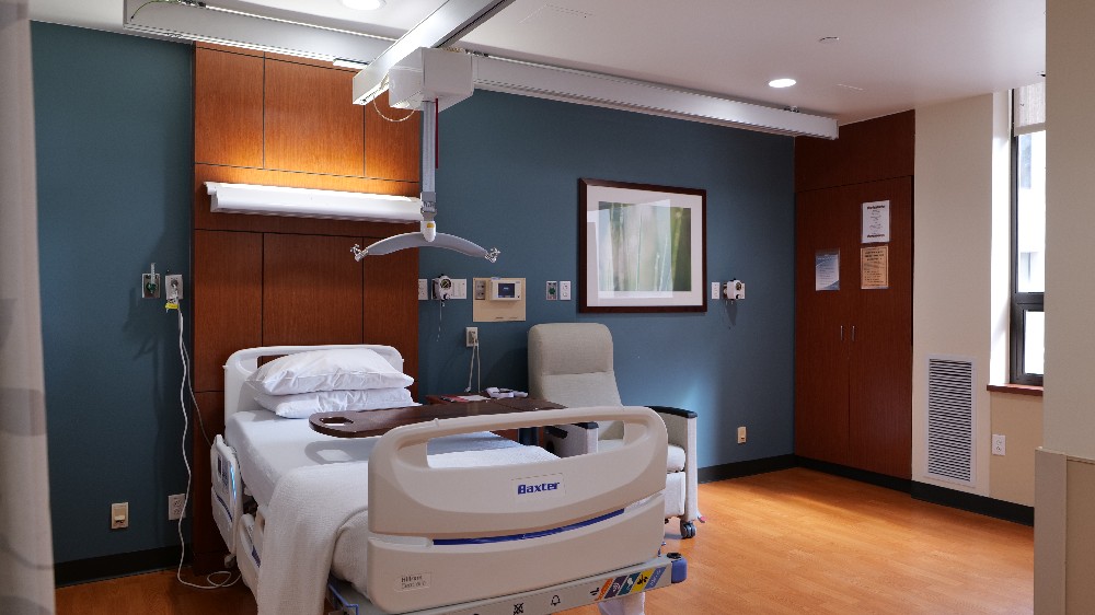 TIRR Memorial Hermann Southwest Hospital Inpatient Rehabilitation patient room