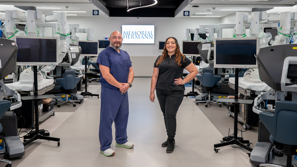 Memorial Hermann Surgical Innovation & Robotics Institute lab and team members