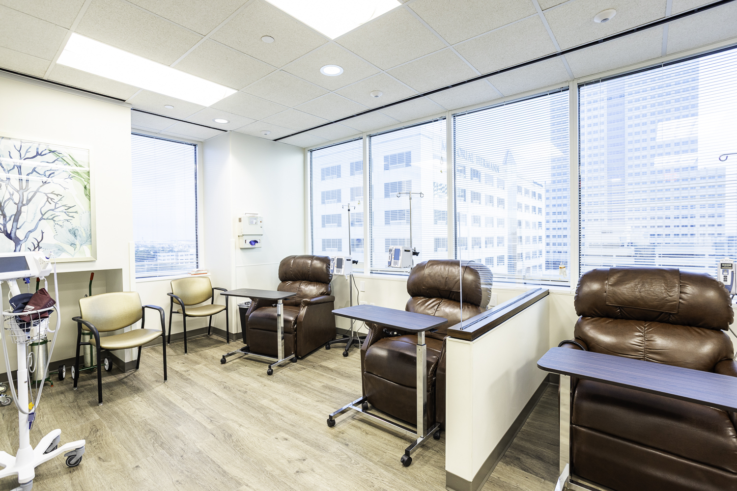 Specialty Infusion Center at Memorial Hermann Memorial City Medical Center treatment room.